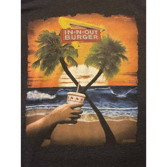 In-N-Out Burger California Palm Trees T-Shirt Fast Food Crossed Palm Trees Large - Picture 1 of 8